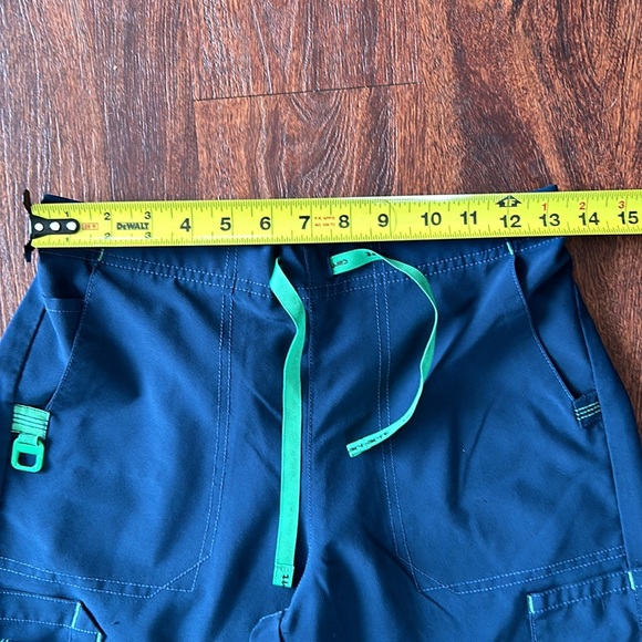 Carhartt scrubs - Picture 4 of 7